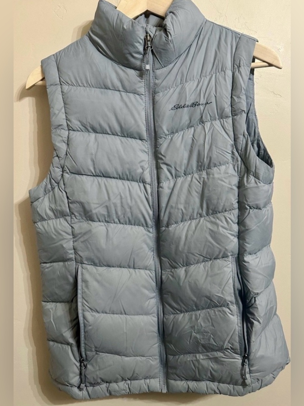 Eddie Bauer Women’s Small Light Gray Quilted Down Vest – 80/20 Fill